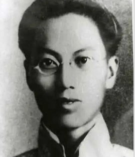图为杨匏安像.png